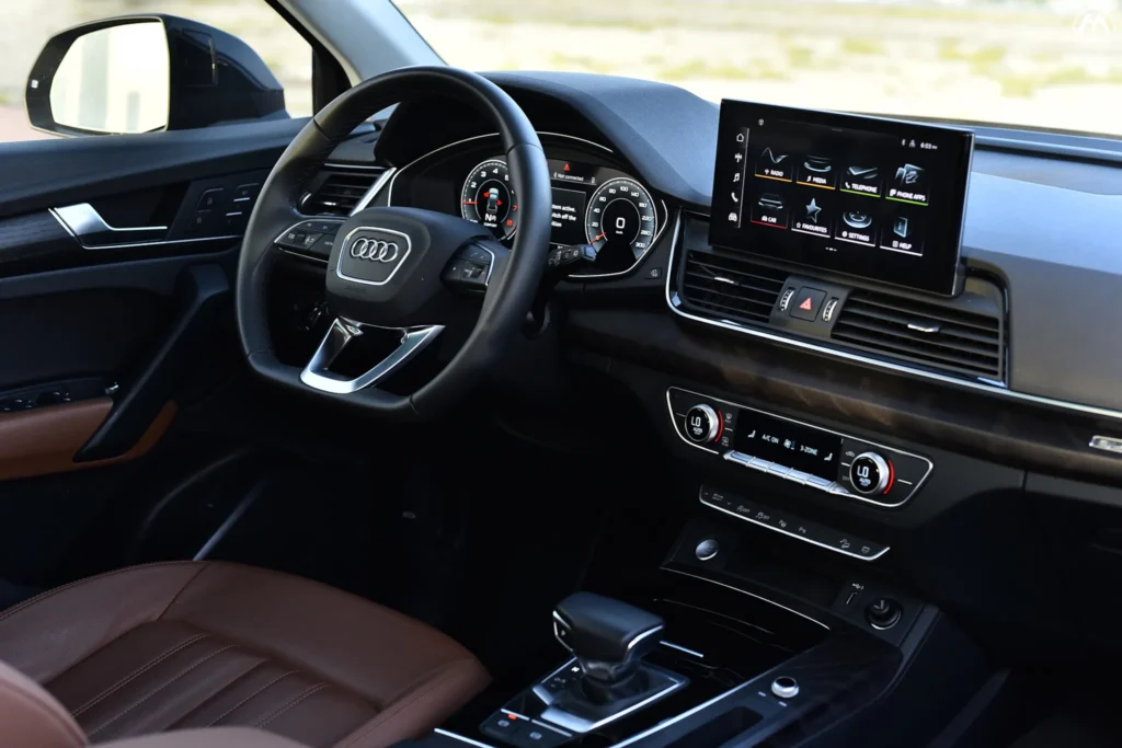 Rent Audi Q5 in Dubai for premium comfort and smooth driving