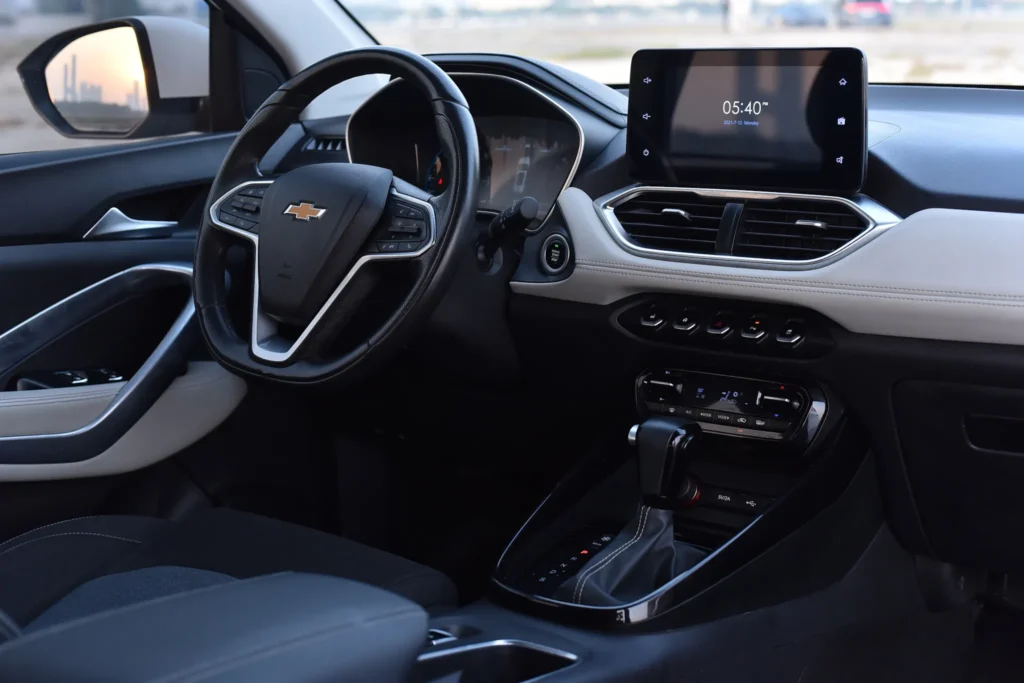 Affordable Audi Q5 rental Dubai with advanced safety features