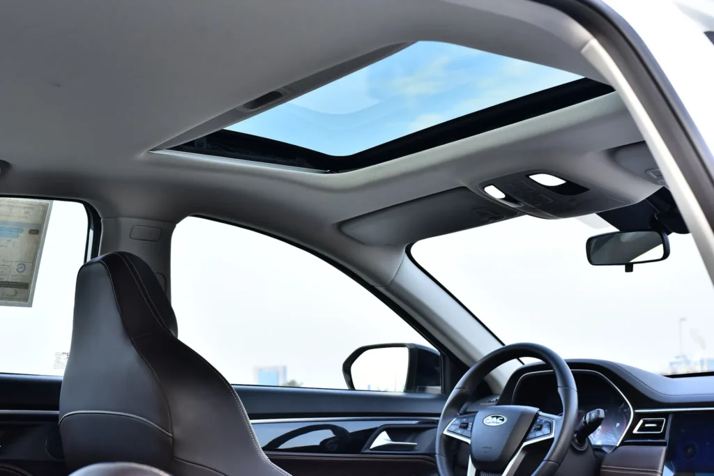 Jac J7 rental Dubai with advanced safety features and elegant design