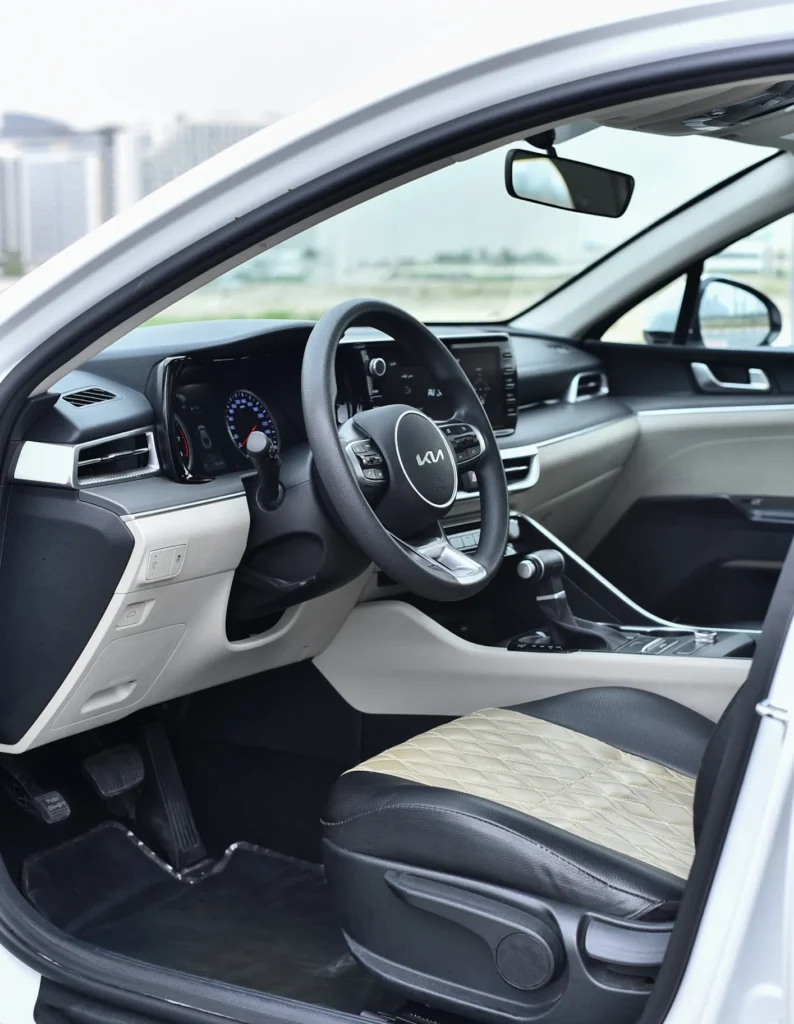 Kia K5 hire Dubai offering smooth driving and fuel efficiency