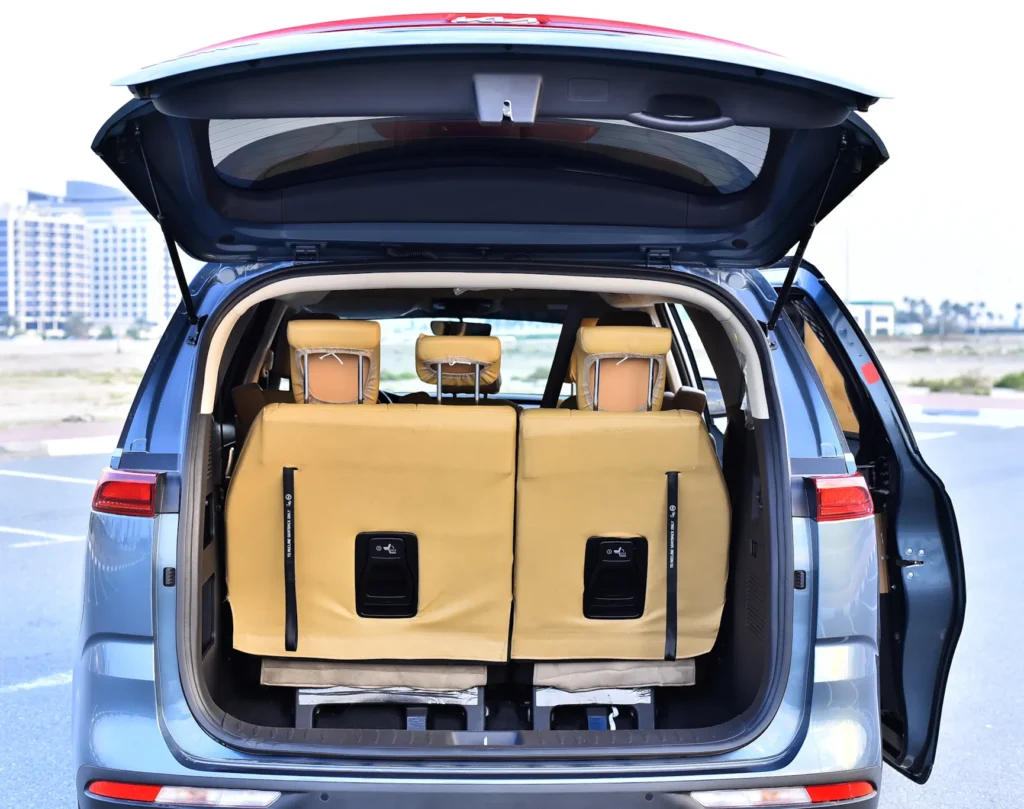 Rent Kia Carnival in Dubai for daily city drives and group travel comfort