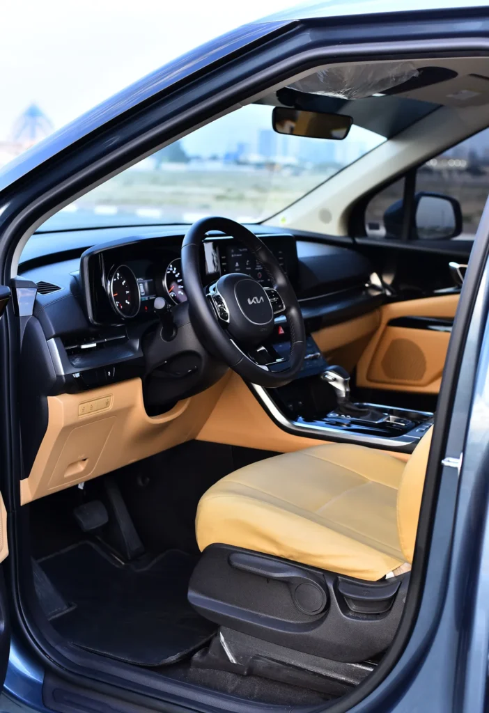 Kia Carnival Car Hire Dubai – Luxury MPV with Modern Features